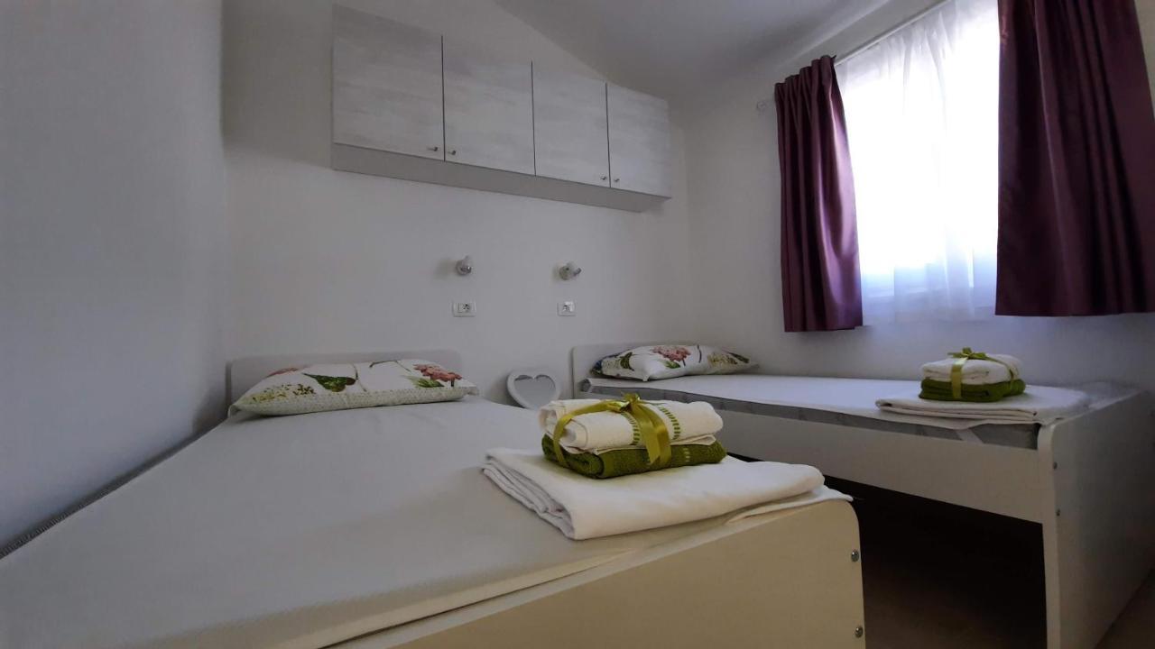 Holiday House Vela Vrta Sveti Ivan Dobrinjski Экстерьер фото