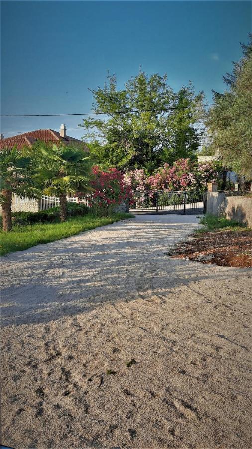 Holiday House Vela Vrta Sveti Ivan Dobrinjski Экстерьер фото